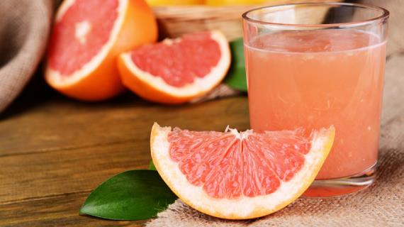 Опасные свойства грейпфрутового сока