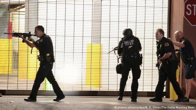 В беспорядках Далласа против полицейских работали снайперы