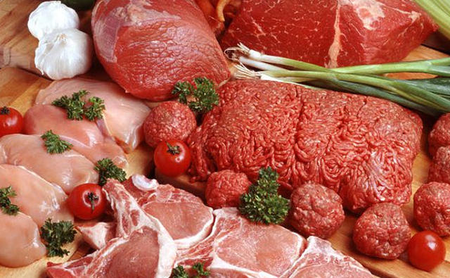 В Киеве запретили торговлю свининой на ярмарках и рынках