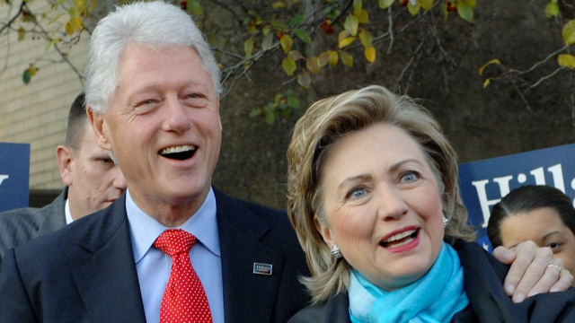 Билл Клинтон займется экономикой США после победы жены выбрах
