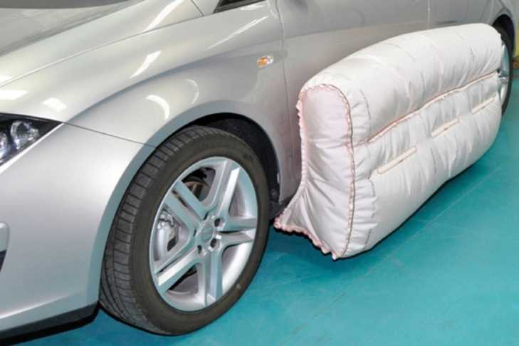 Автомобили снабдят внешними подушками безопасности